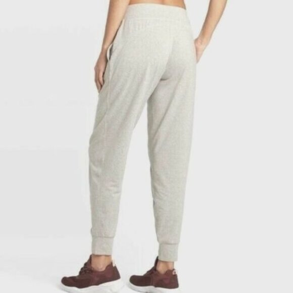 Women's Mid-Rise Brushed Jersey Jogger Pants Size XL - Picture 3 of 6